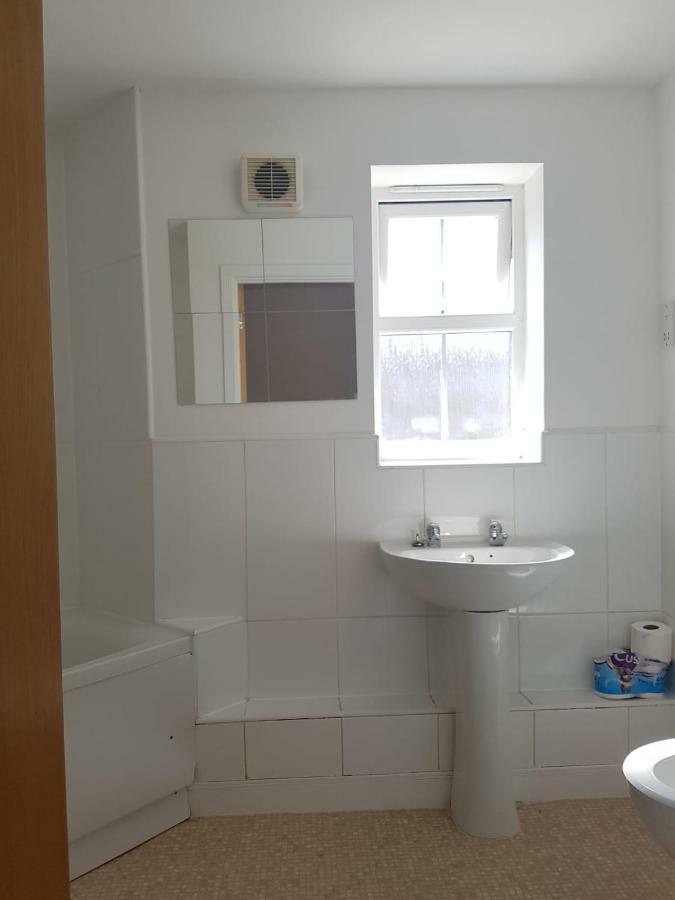 לונדון Superior 2 Bedroom Apartments מראה חיצוני תמונה